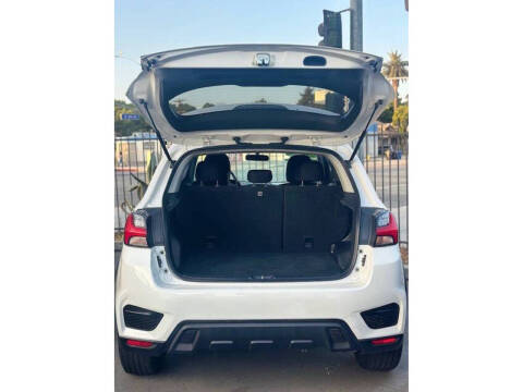 2020 Mitsubishi Outlander Sport ES