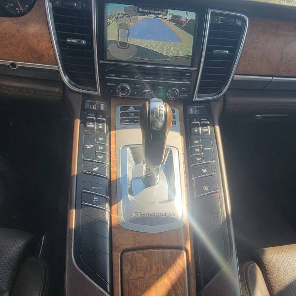 2015 Porsche Panamera 4