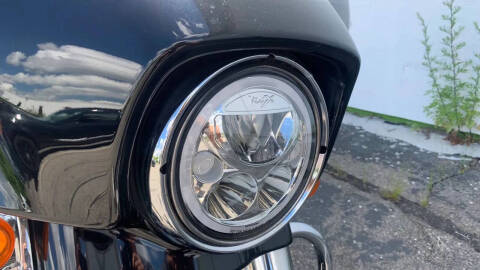 2017 Harley-Davidson Street Glide Special