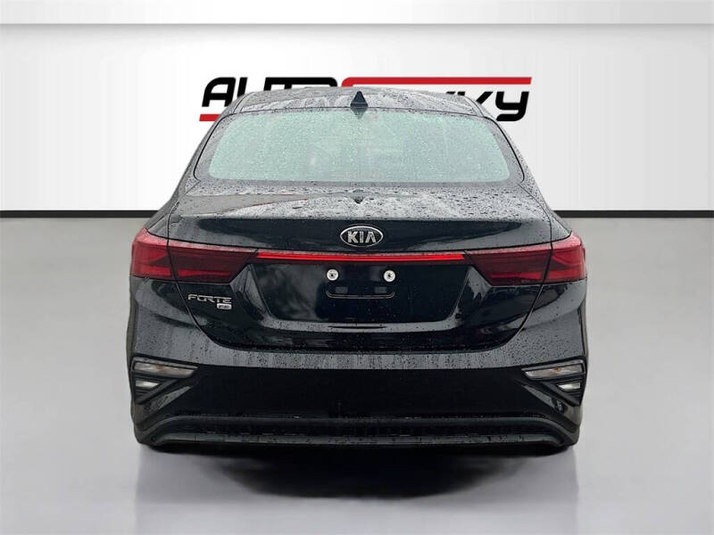 2021 Kia Forte FE