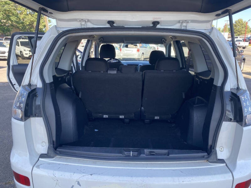 2008 Mitsubishi Outlander ES