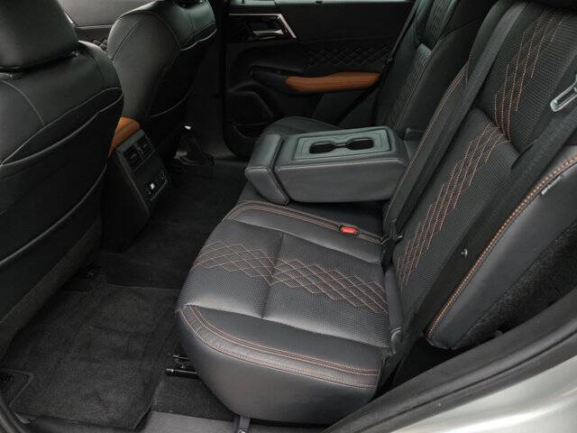 2022 Mitsubishi Outlander SEL