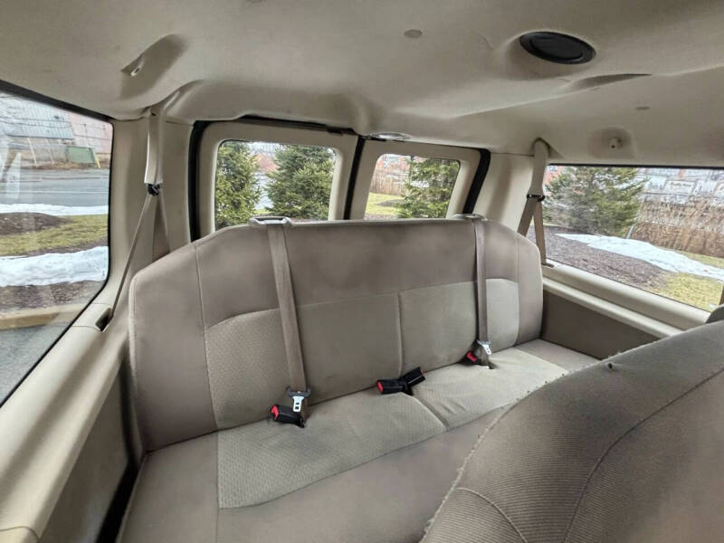 2013 Ford E-Series E-350 SD XLT