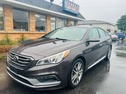 2015 Hyundai Sonata for sale at VENTURE MOTOR SPORTS in Chesapeake VA