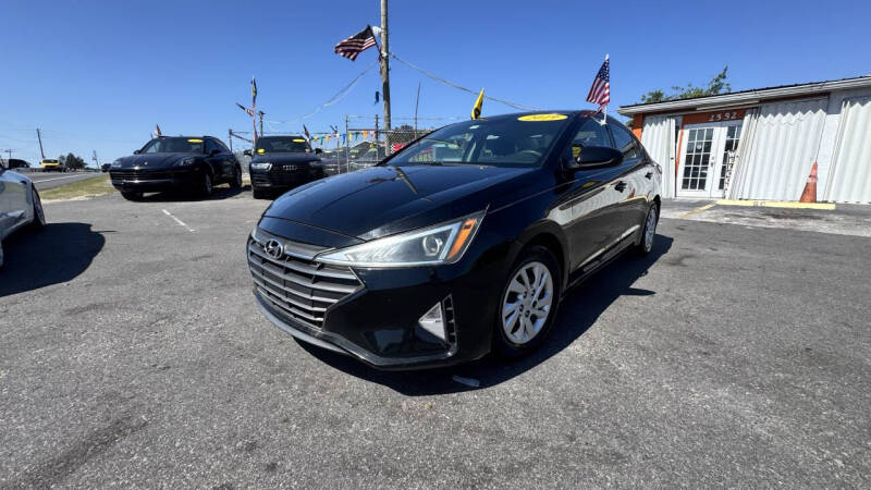 2019 Hyundai Elantra SE