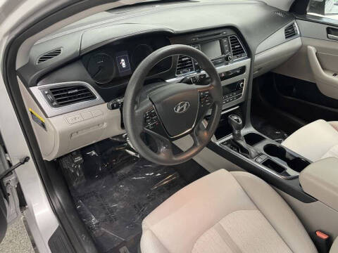 2016 Hyundai Sonata Hybrid SE