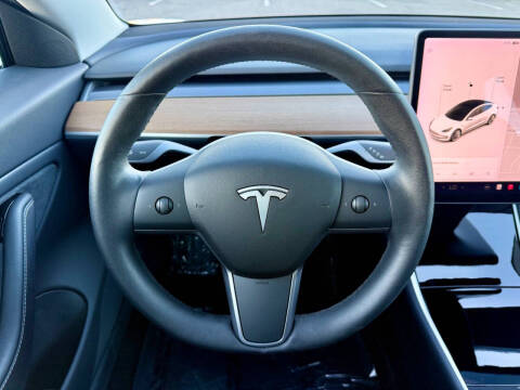 2019 Tesla Model 3 Performance