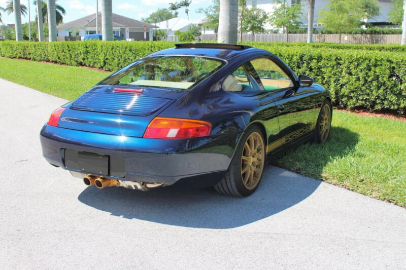 1999 Porsche 911 Carrera