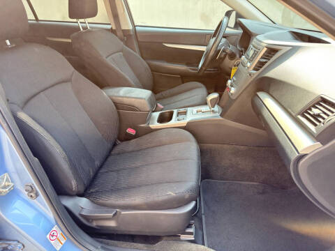 2012 Subaru Outback 2.5i Premium