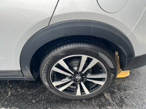 2020 Nissan Kicks SV