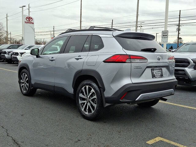 2024 Toyota Corolla Cross XLE