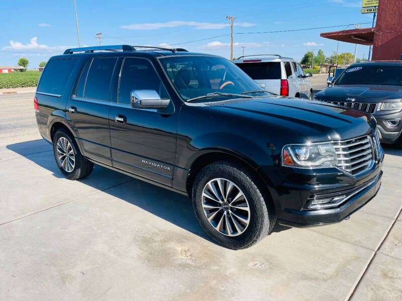 2017 Lincoln Navigator Select's photo