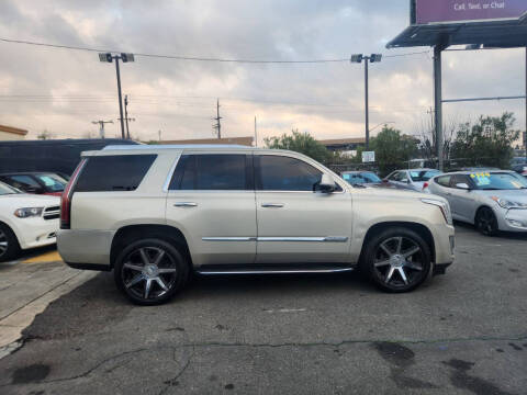 2015 Cadillac Escalade Luxury