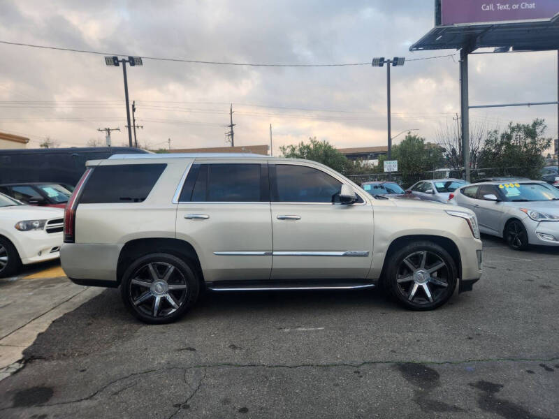 2015 Cadillac Escalade Luxury