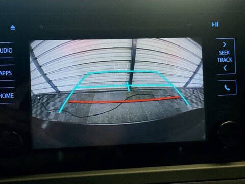 2017 Toyota Sienna XLE 7-Passenger Auto Access Seat