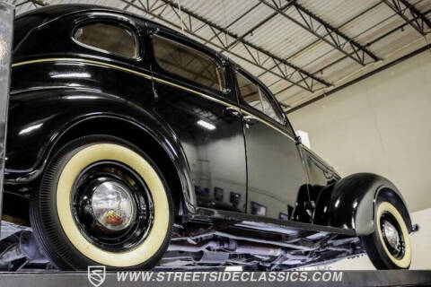 1938 Plymouth Deluxe
