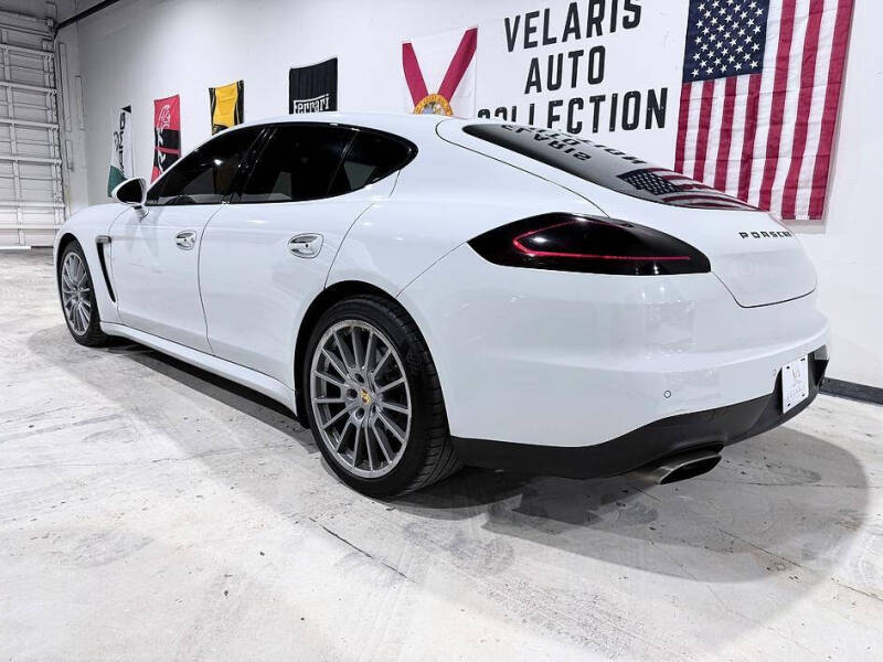 2016 Porsche Panamera