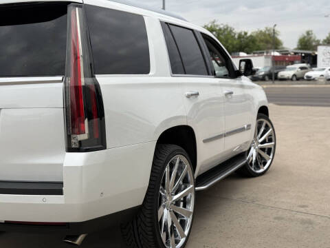 2020 Cadillac Escalade Luxury