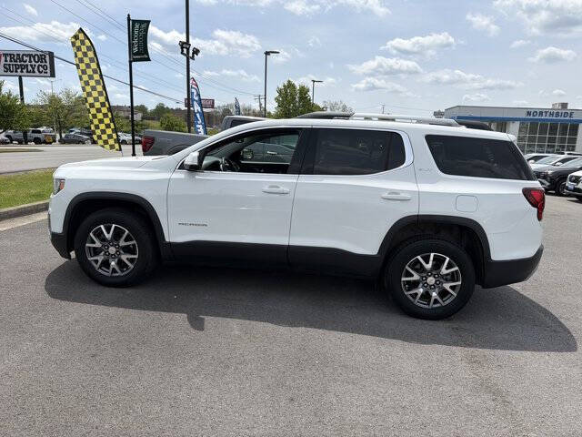2023 GMC Acadia SLT