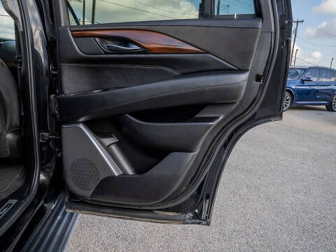 2019 Cadillac Escalade Luxury