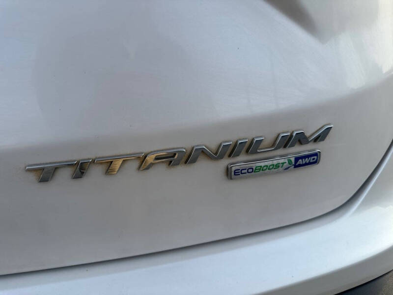 2019 Ford Edge Titanium