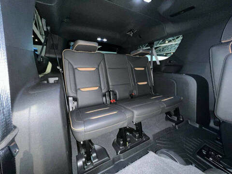 2023 GMC Yukon XL AT4