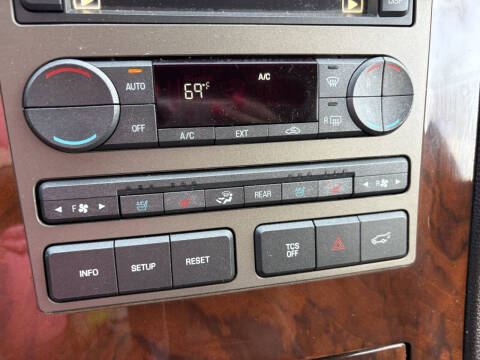 2012 Lincoln Navigator