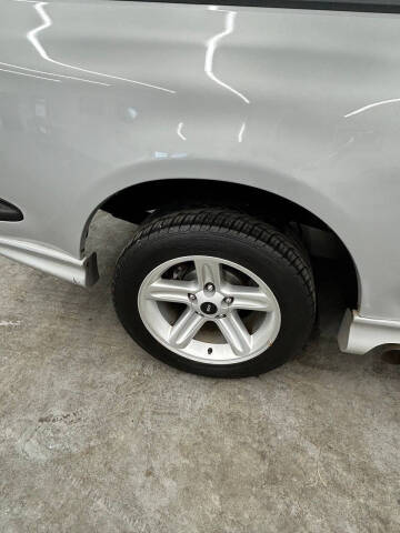 2000 Ford F-150 SVT Lightning