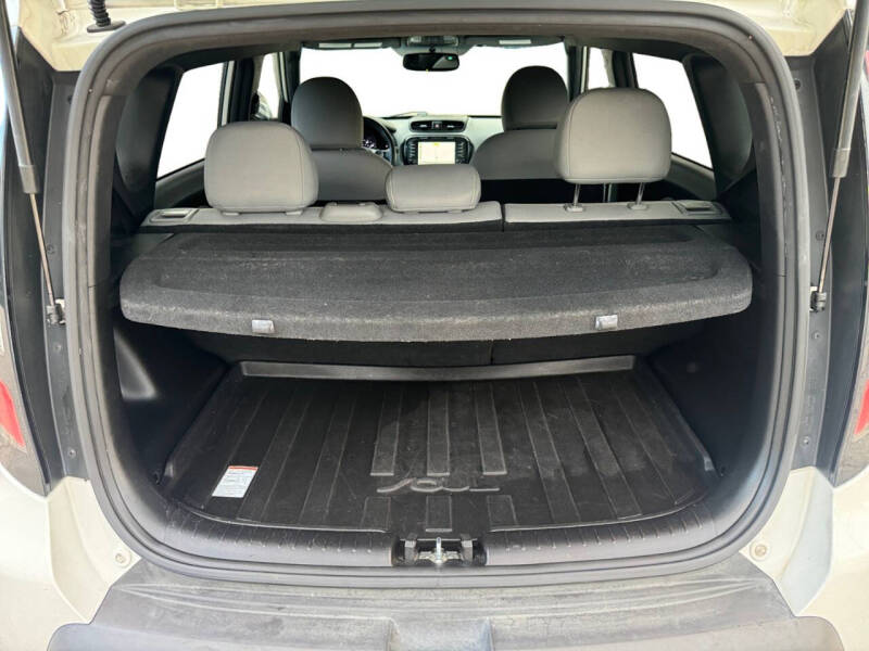 2015 Kia Soul +