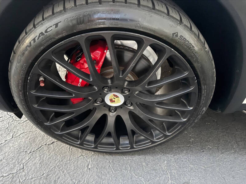 2013 Porsche Cayenne Tiptronic