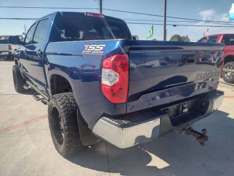 2015 Toyota Tundra SR5