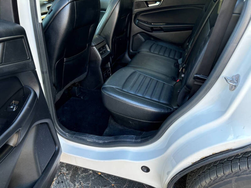 Image 8 of 2015 Ford Edge SEL
