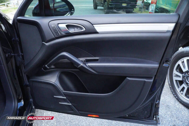 2018 Porsche Cayenne GTS