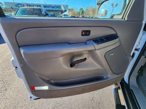 2005 Chevrolet Avalanche 2500 LS