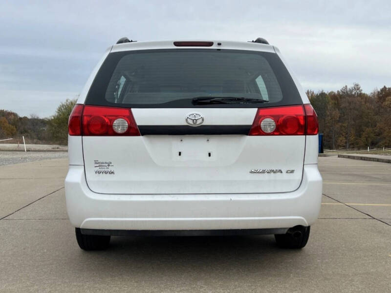 2009 Toyota Sienna