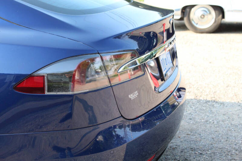 2016 Tesla Model S 75D