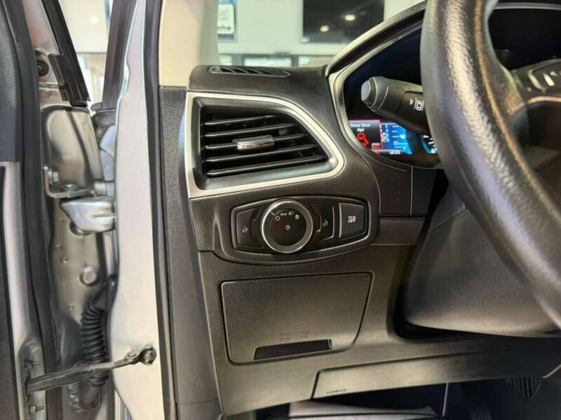 2024 Ford Edge SE