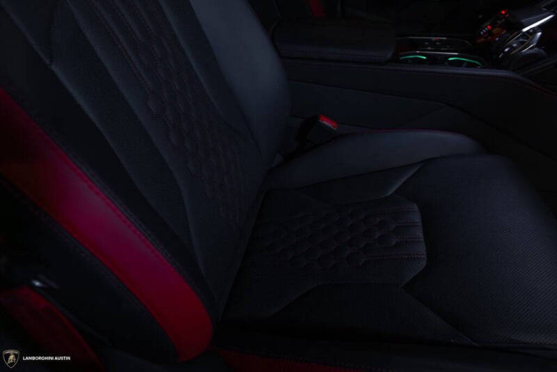 2023 Lamborghini Urus S