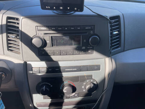 2005 Jeep Grand Cherokee Laredo