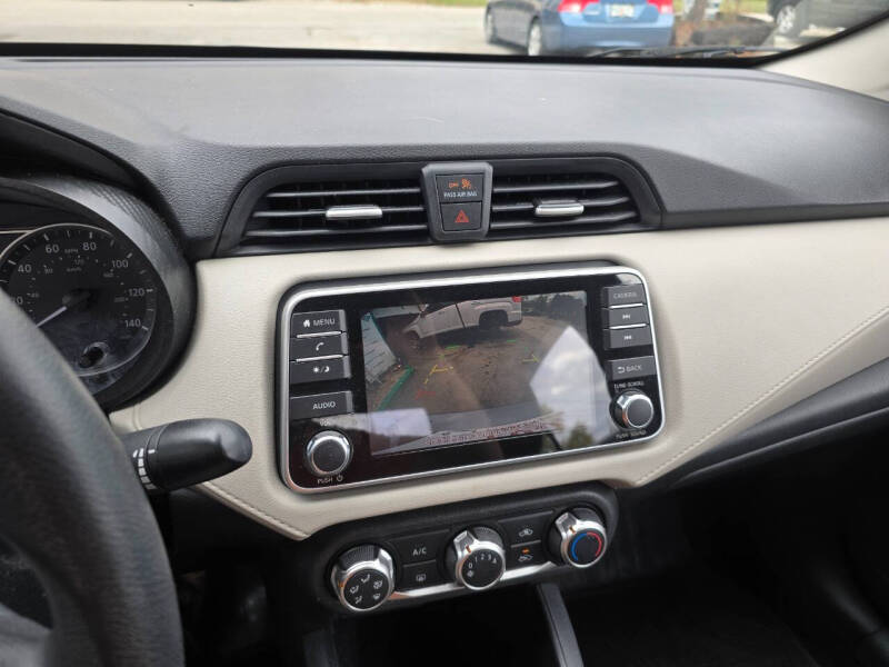 2021 Nissan Versa SV