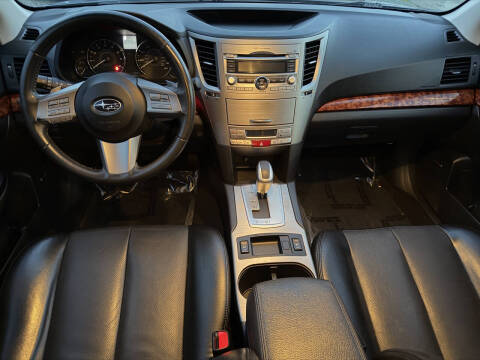 2011 Subaru Outback 2.5i Limited