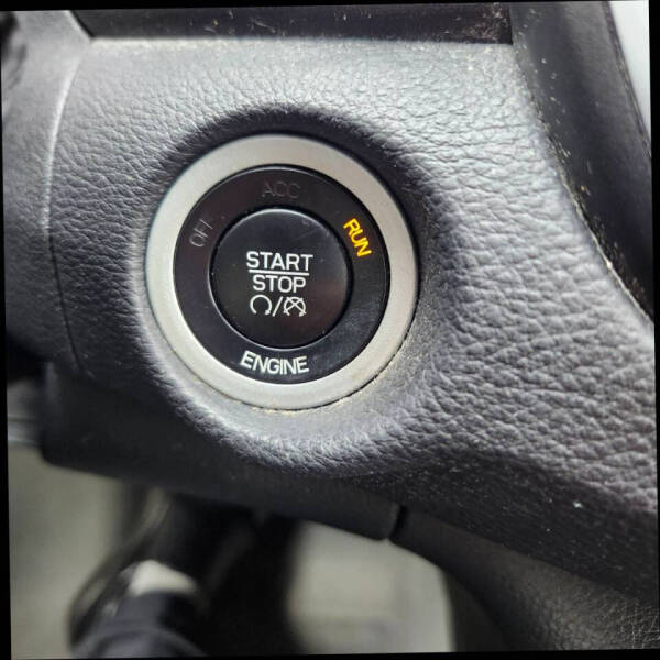 2015 Chrysler 200 LX