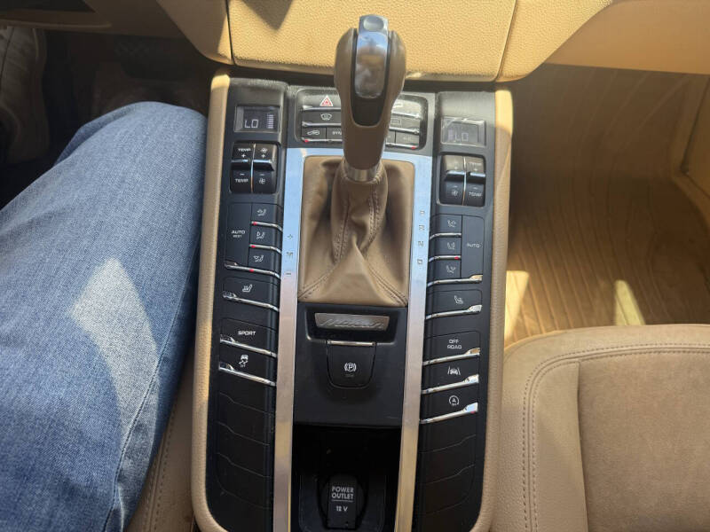 2017 Porsche Macan