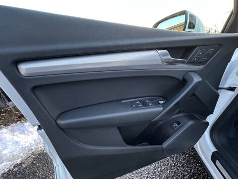 2018 Audi Q5 2.0T quattro Premium Plus