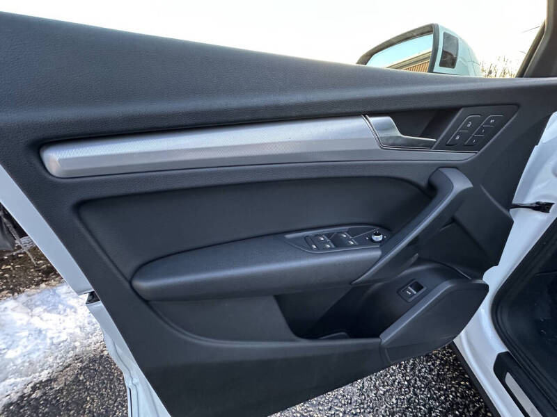 2018 Audi Q5 2.0T quattro Premium Plus