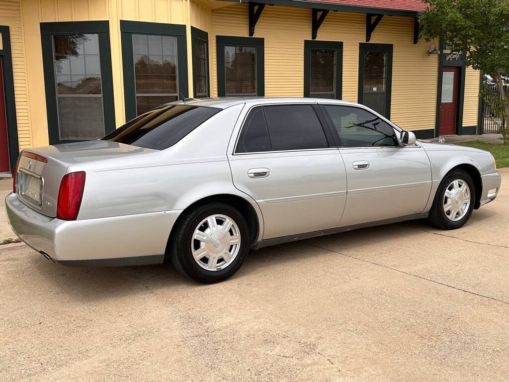 2005 Cadillac DeVille for sale at BANKERS AUTOS in Denton, TX