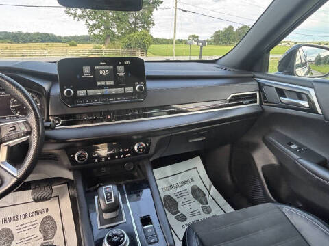 2023 Mitsubishi Outlander Black Edition
