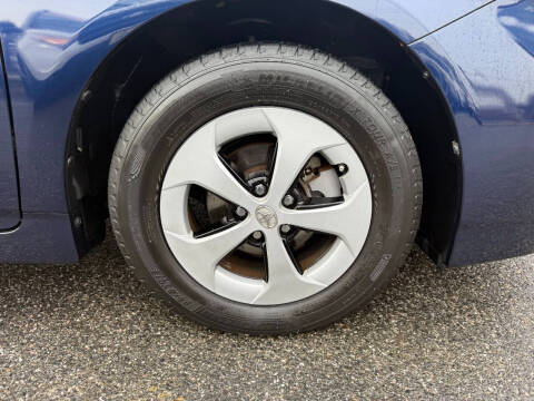 2014 Toyota Prius Five