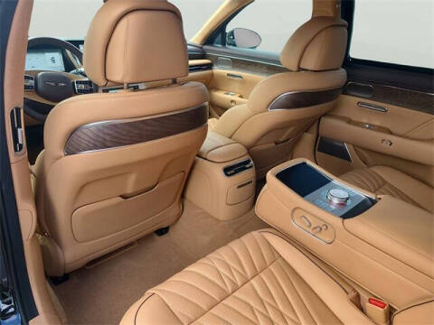 2025 Genesis G90 3.5T e-Supercharger