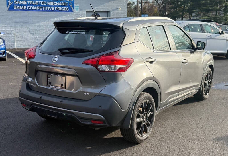 2020 Nissan Kicks SR